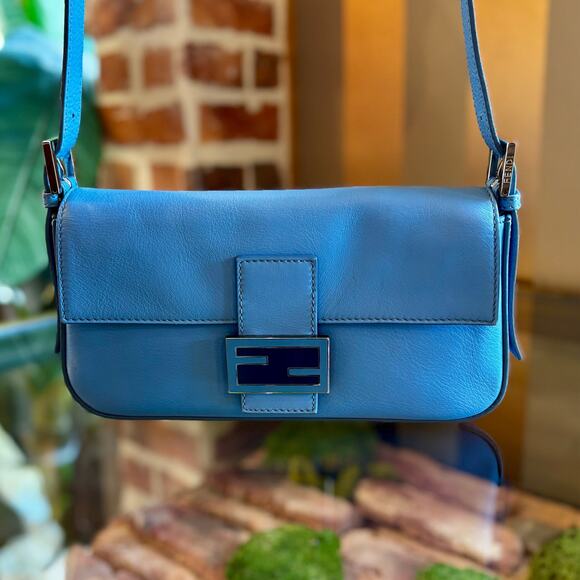 FENDI Vitello Enamel Azzurro Nebula Baguette Shoulder Bag - Picture 1 of 7